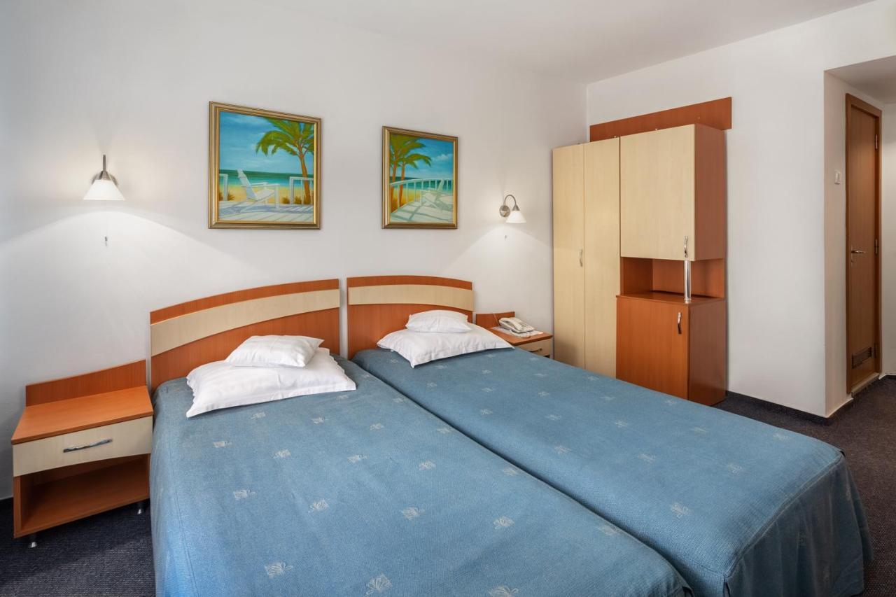 Hotel Sirena Saturn Buitenkant foto